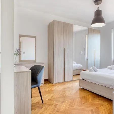 Apartment Altido Cosy 2-bed Flat With Terrace
